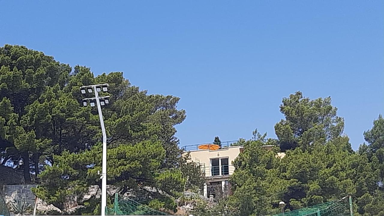 Old Captain'S Apartments - In A Pine Wood By The Sea And Tennis Courts Split Exterior foto