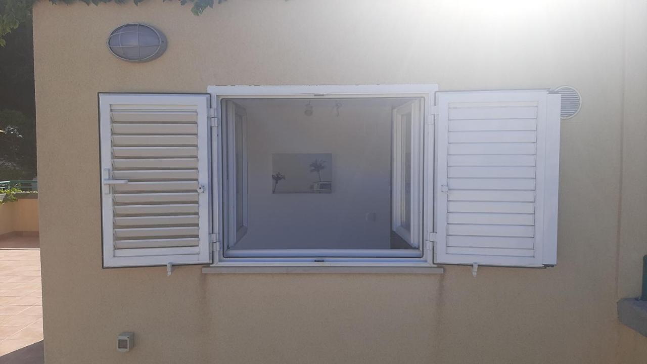 Old Captain'S Apartments - In A Pine Wood By The Sea And Tennis Courts Split Exterior foto