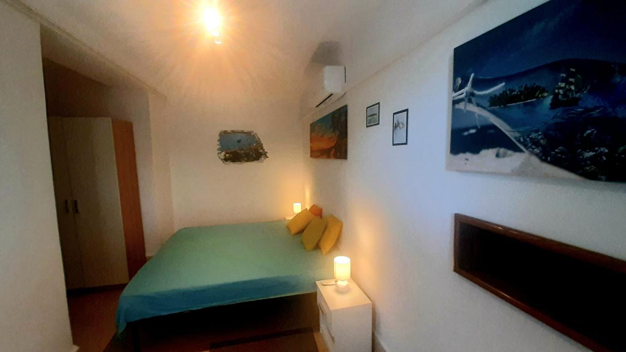Old Captain'S Apartments - In A Pine Wood By The Sea And Tennis Courts Split Quarto foto